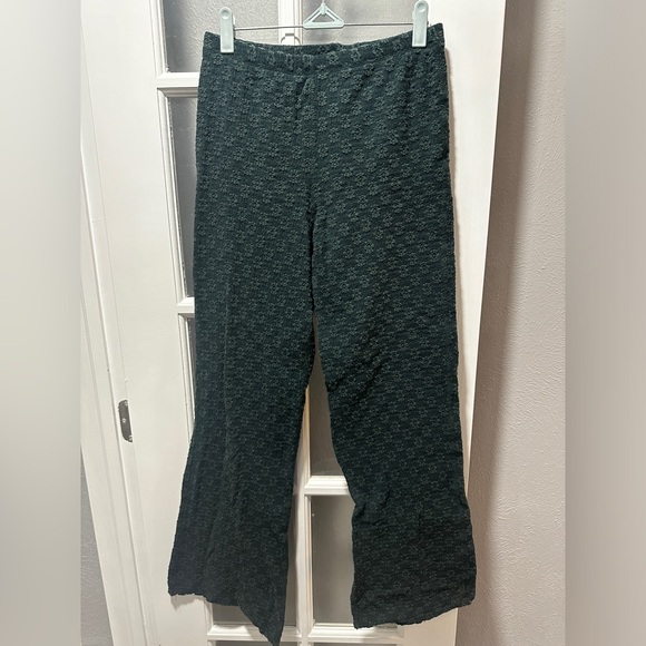 Free People Pants - ⭐️SOLD⭐️ Free People One FP Dark Green Floral Lace Flare Pull on Knit Pants